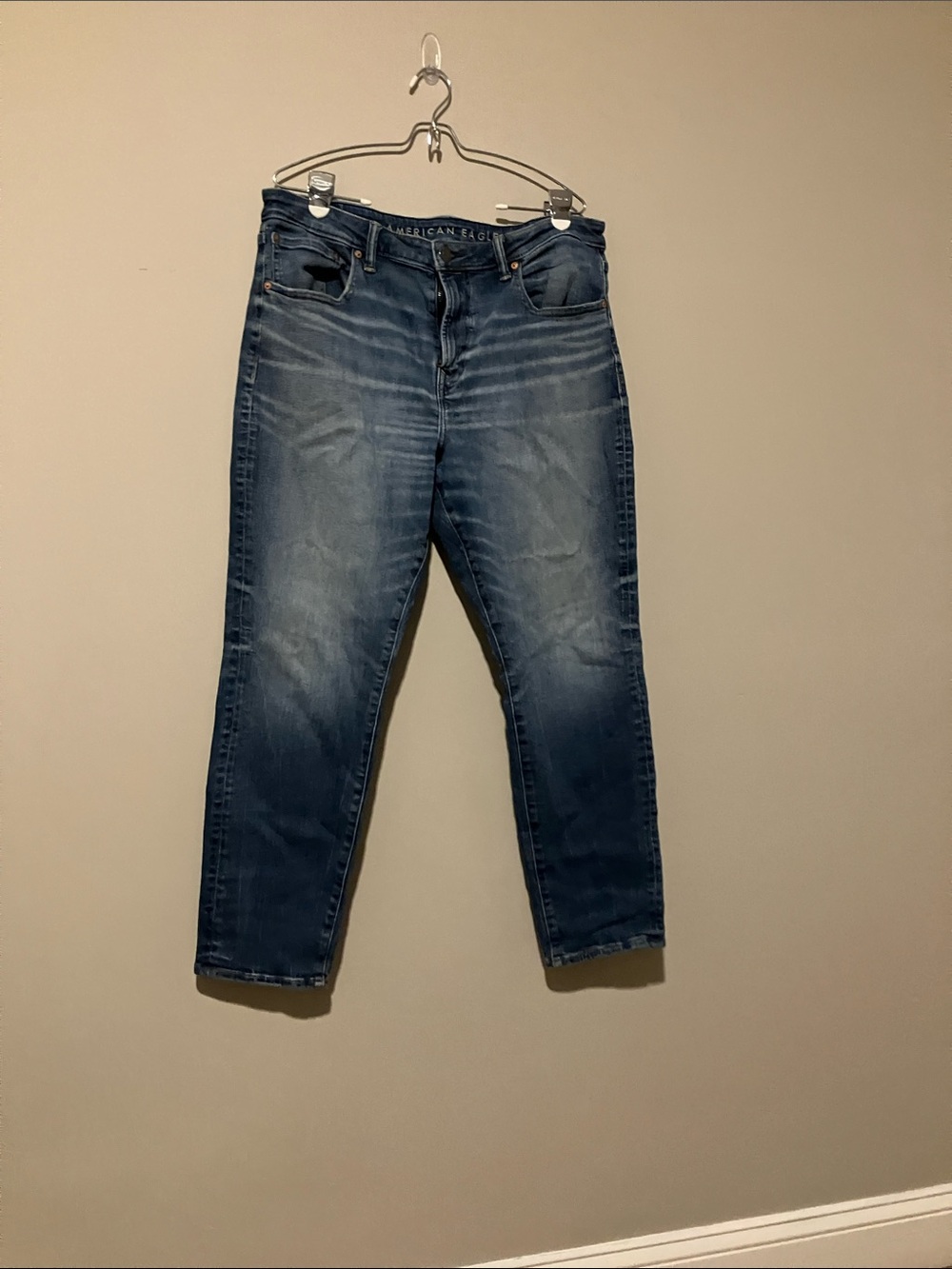 American Eagle Outfitters Men’s Faded Blue Slim Straight Jeans